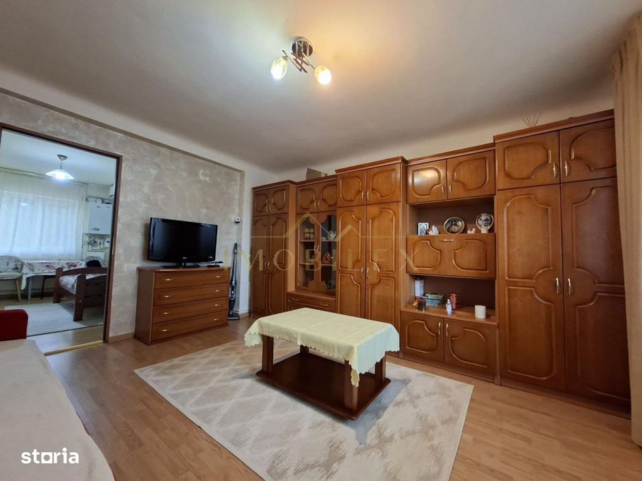 Apartament 1 camera, decomandat, zona Iris