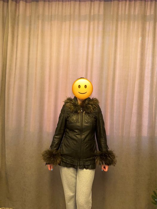 Куртка кожанная с капюшоном