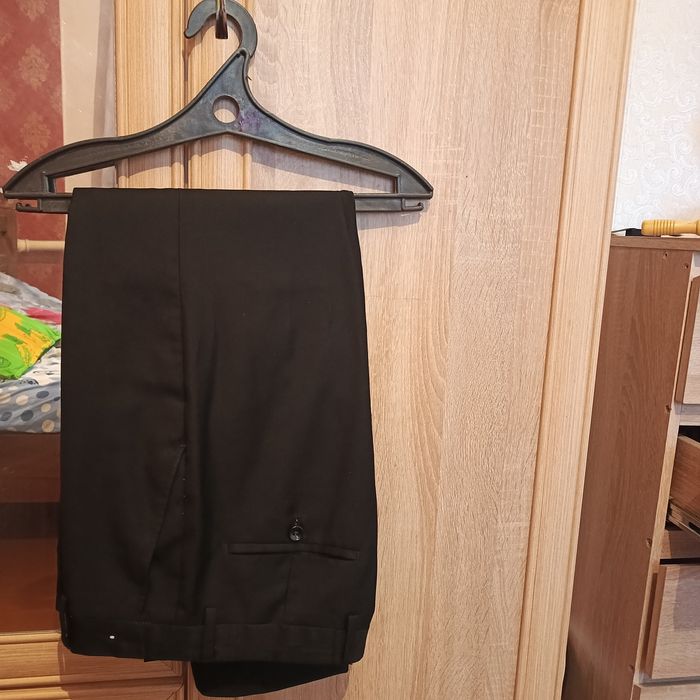 Продам костюм тройка