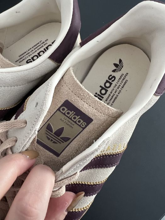 Sneaker low 'Gazelle Bold' Adidas Orginals pe Ecru