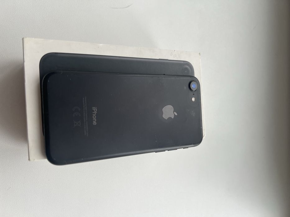 Продам iPhone 7 32gb