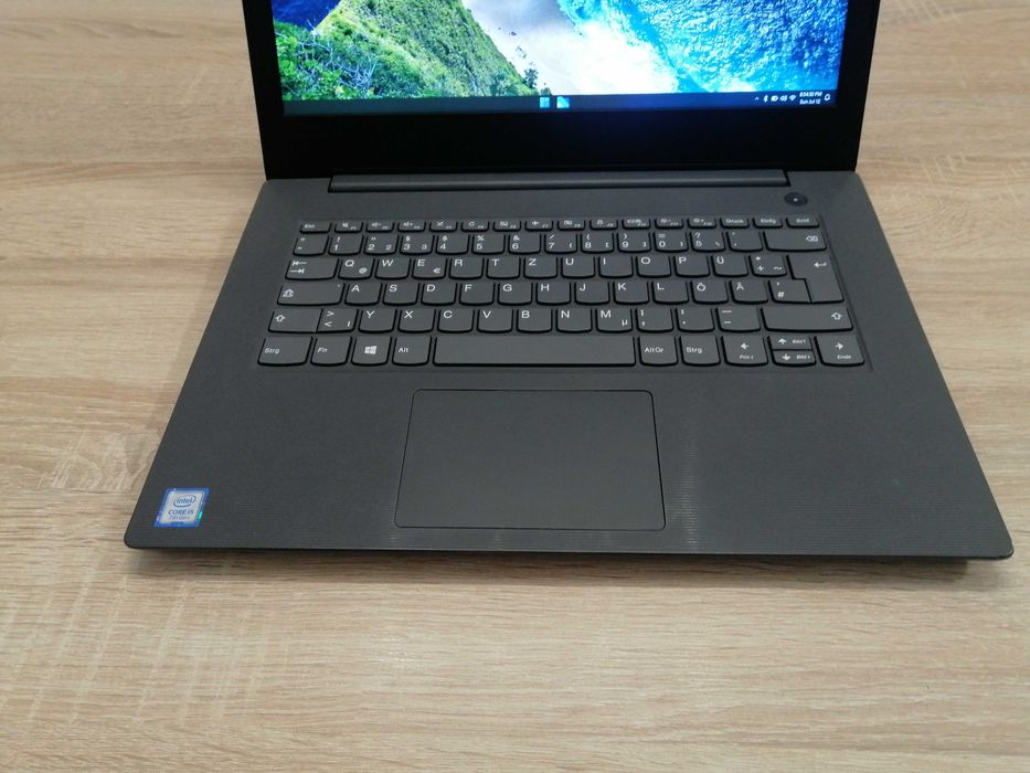 Lenovo V130-14IKB , 14'' Fhd , i5 7200U , 8 gb ram , 120 gb Ssd