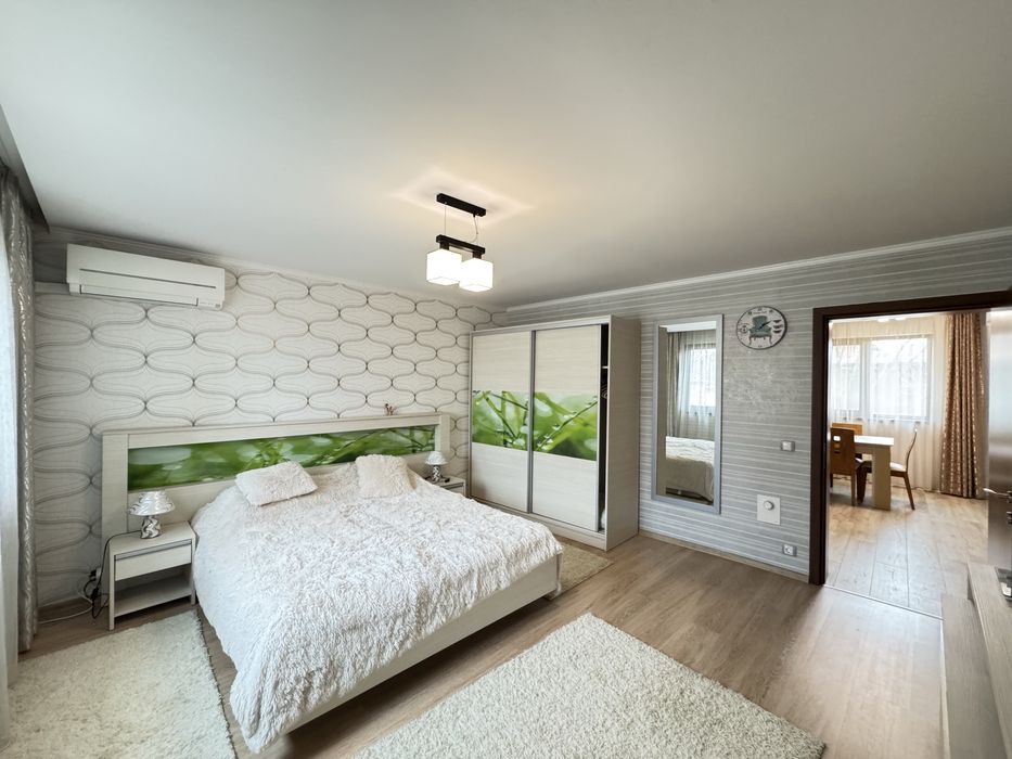 Продава се Къща в Казанлък - 270 кв.м за 943 €/кв.м - Снимка #11