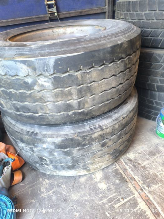 Продам шины на грузовую машину