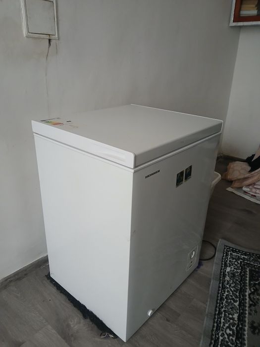 Vând ladă frigorifică heinner
