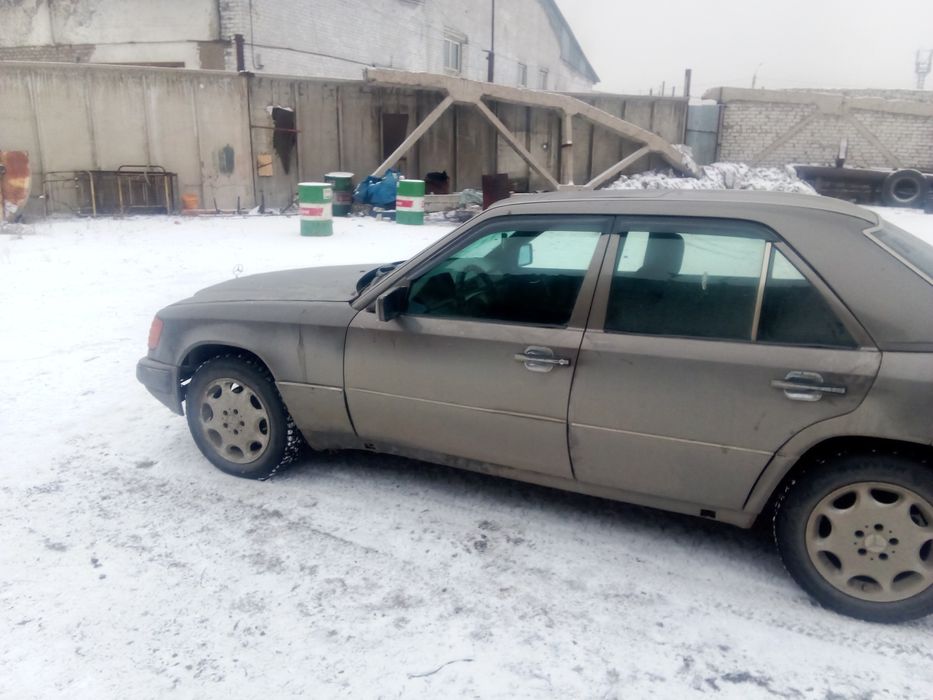 Мерседес 124 2.2