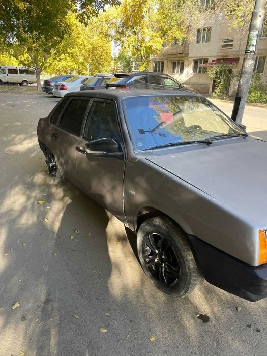 Продам ВАЗ-21099