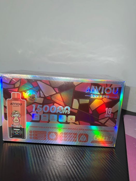 Vape 150.000 pufuri 6 in 1 cu 3 arome combinabile