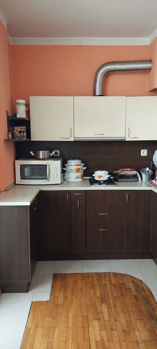 Кухня и масивни секции