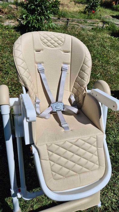 Продавам Столче за хранене/люлка Chipolino - Milk Shake, бежово