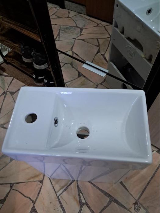 Нова мивка за баня