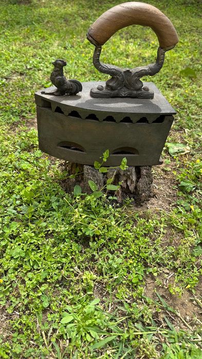 Стара ретро ютия