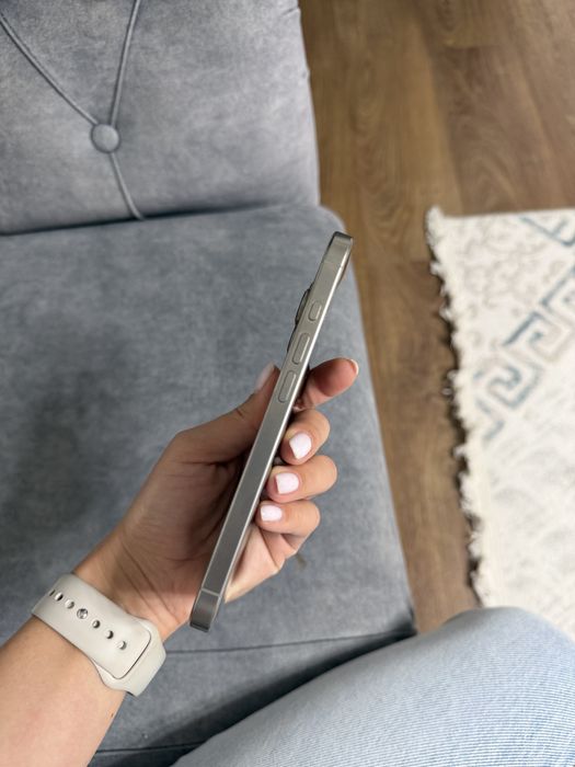 Iphone 16 pro продам
