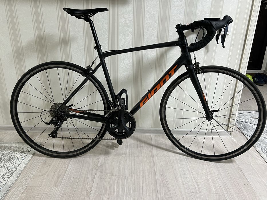 Шоссейный велосипед Giant Contend 0 (2020)