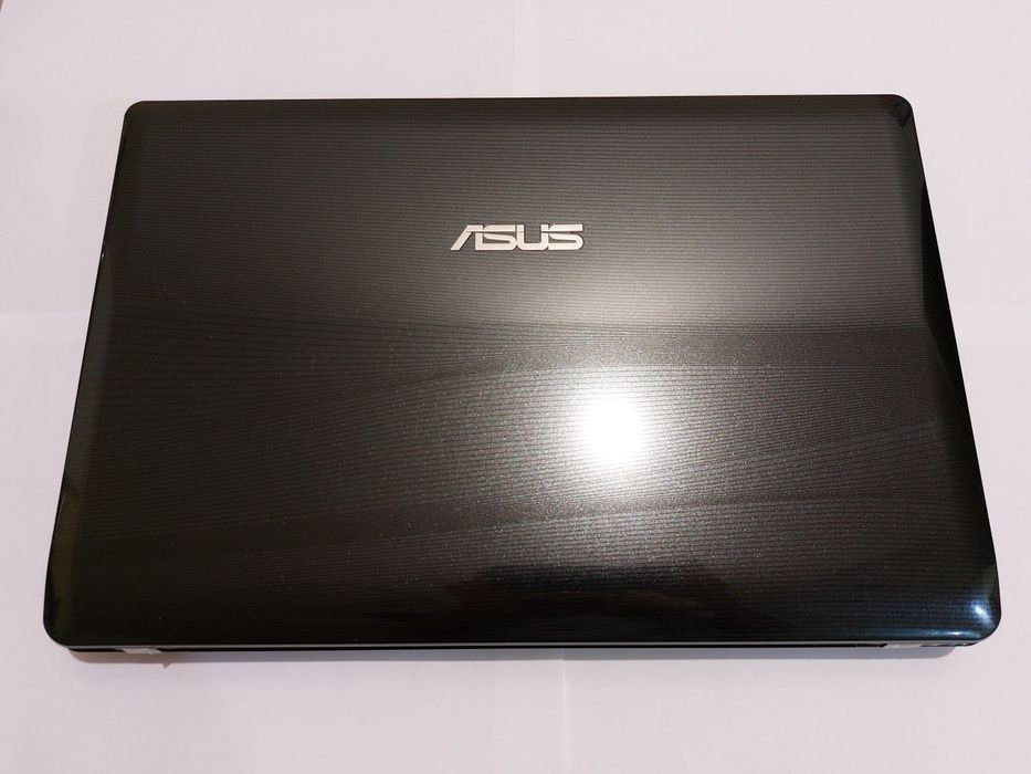 Ноутбук Asus A52J 2010