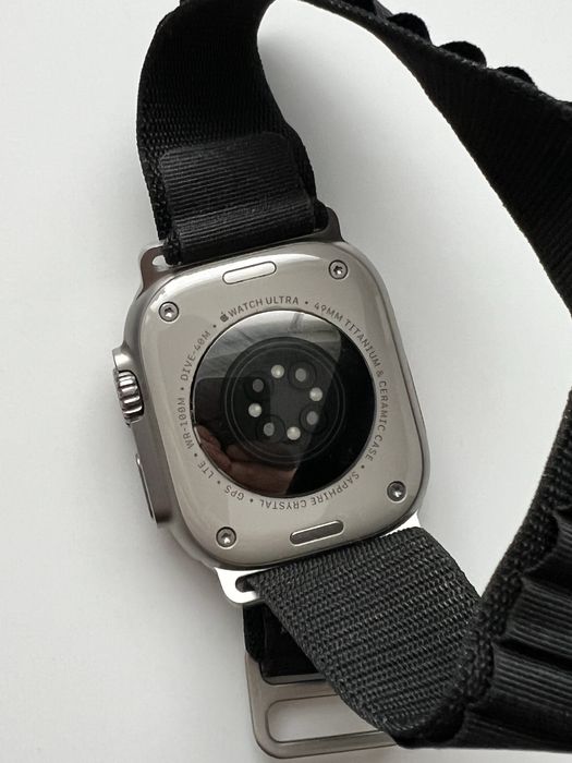 Apple Watch Ultra 2022, GPS + Cellular, Titanium 49mm, Ca nou