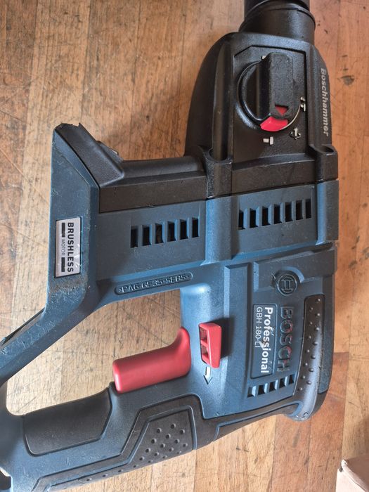 Rotopercutor Bosch gbh 18 180  GBH 18 V  22