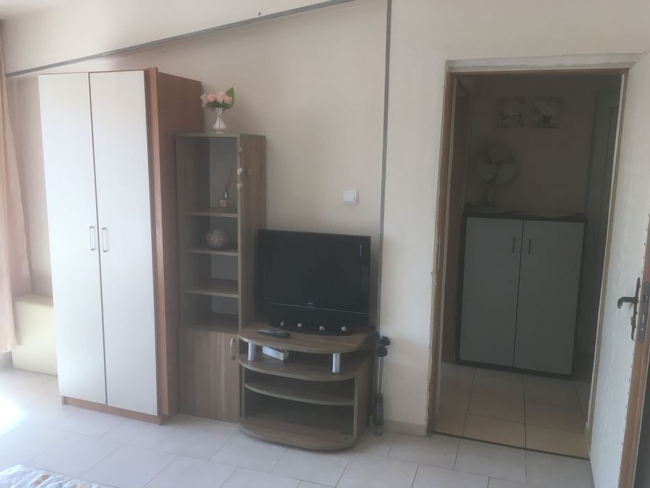 Дава се под наем Двустаен апартамент в к.к. Слънчев бряг - 50 кв.м за 1785 € - Снимка #2