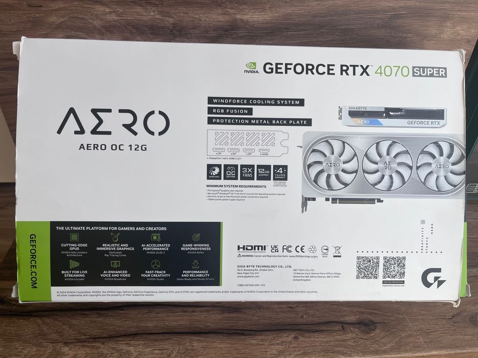Gigabyte 4070 Aero 12gb видео карта БЯЛА