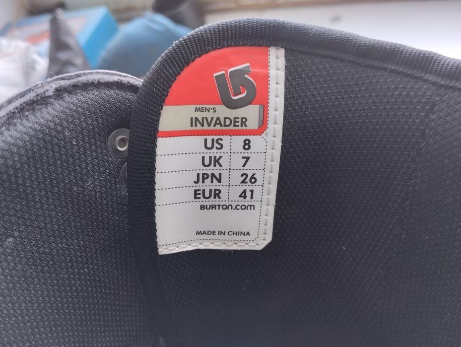 Сноубордические ботинки BURTON.