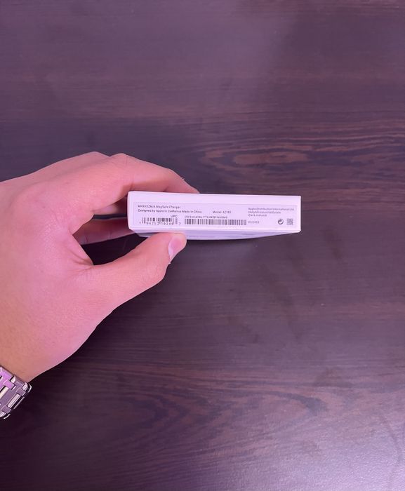 MagSafe зарядно apple