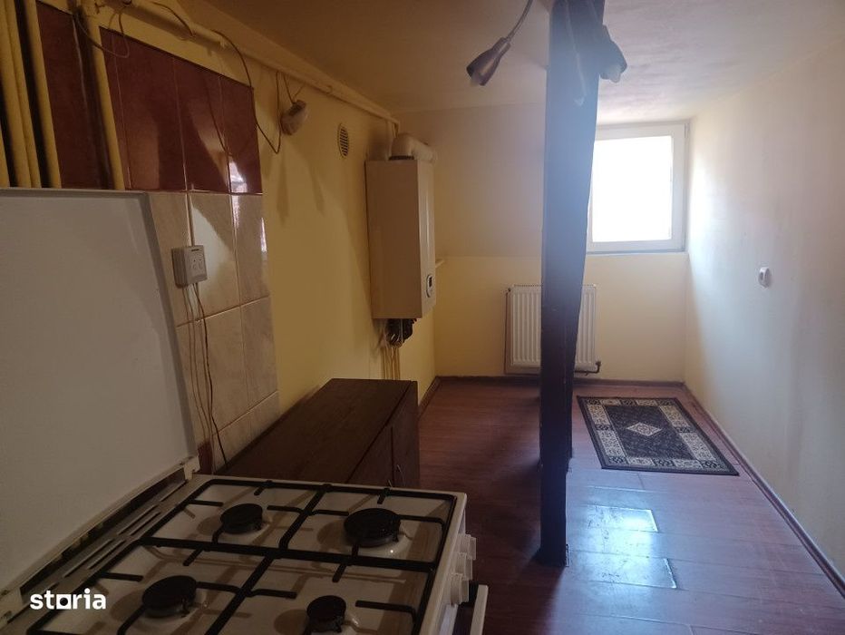 De vanzare apartament 3 camere in Centrul Vechi