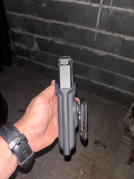 Външен кобур VEGA-за glock 19