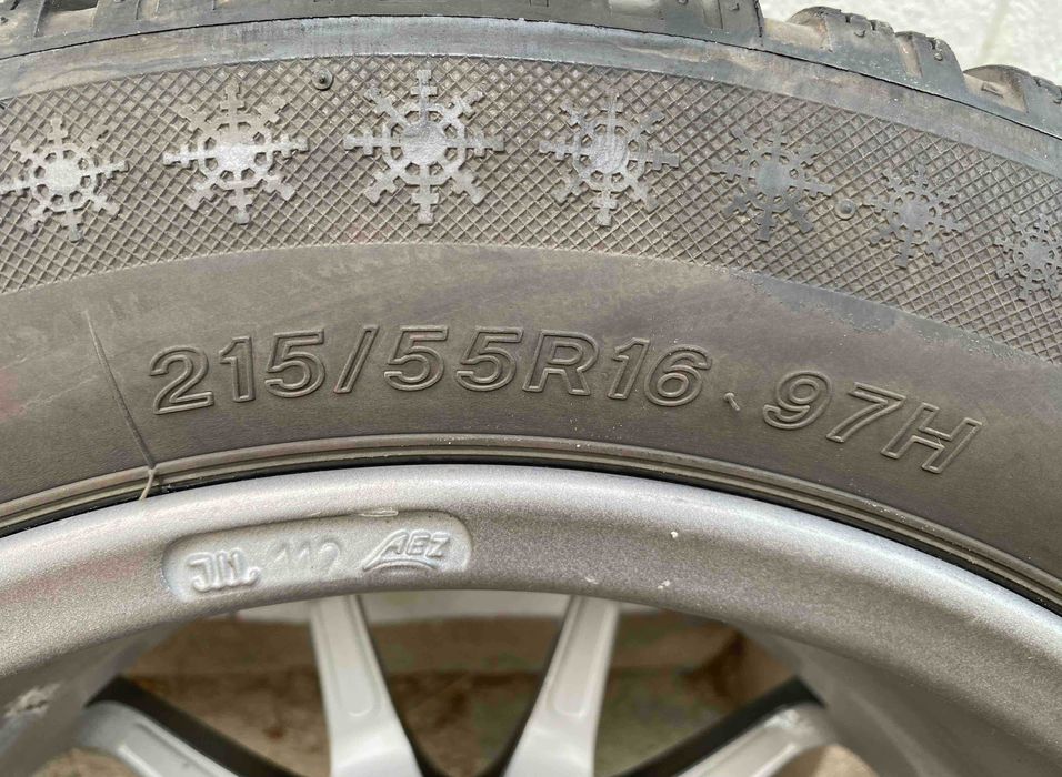 Зимни гуми Lassa Snoways 4 215 55 R16 с джанти AEZ 7Jx16EH2+ ET35 5x112x16"
