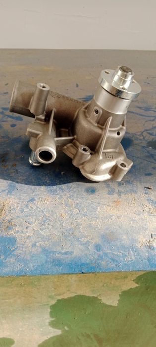 Помпа на УАЗ 409 двигатель