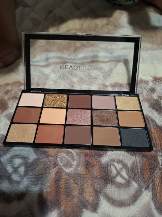 Срочно продам  тени