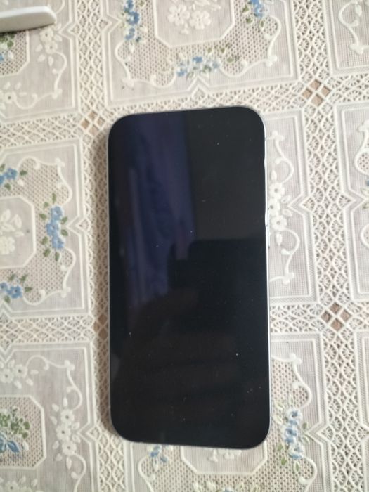 Продам Iphone 15