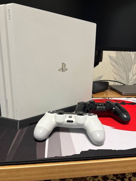 Playstation 4 pro 1 terabayt djostik htmi bilan beramz