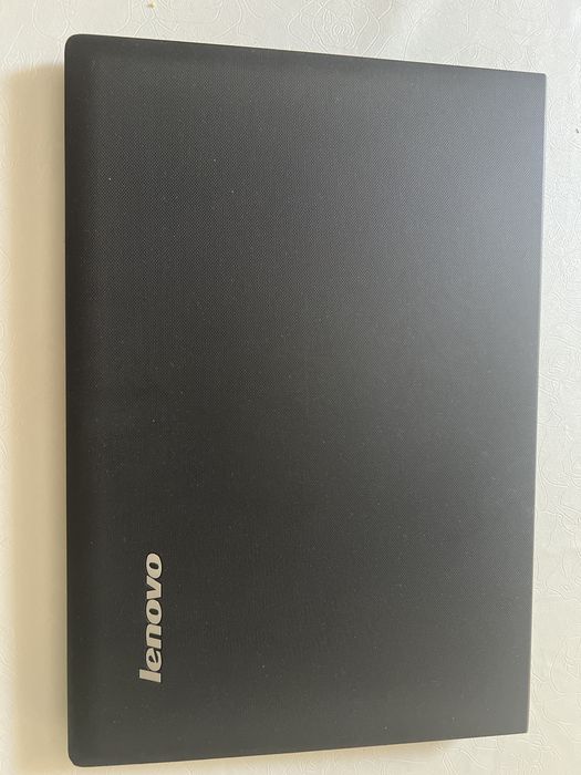 Ноутбук  LENOVO отличный