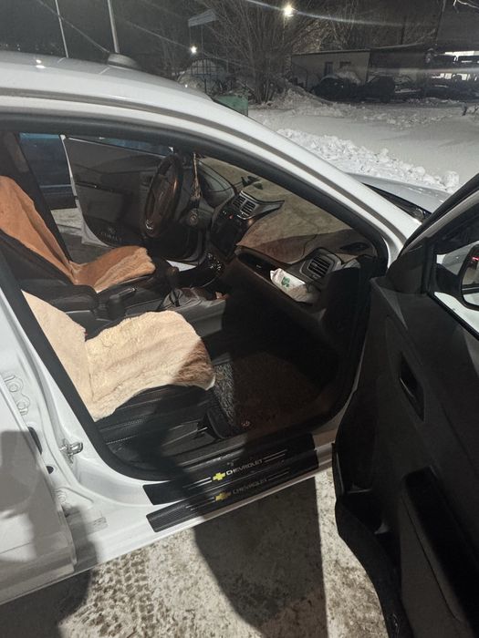 Продаеться автомобиль