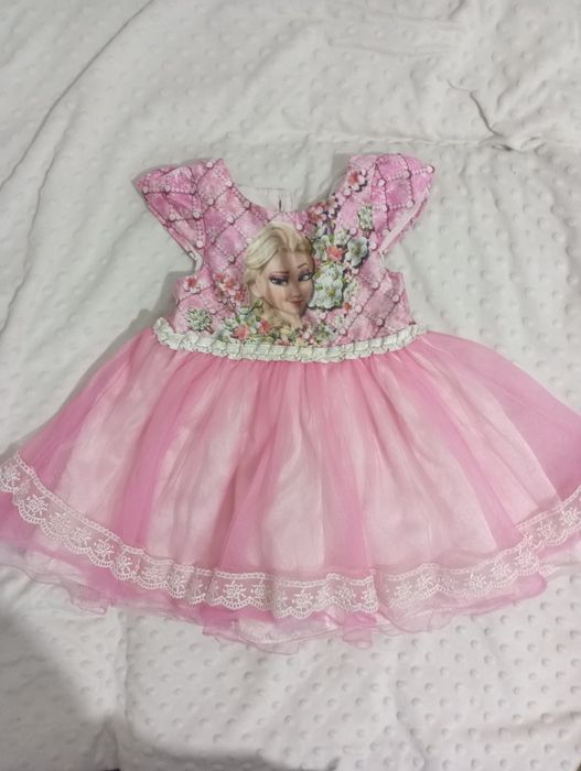 Продам детские платья