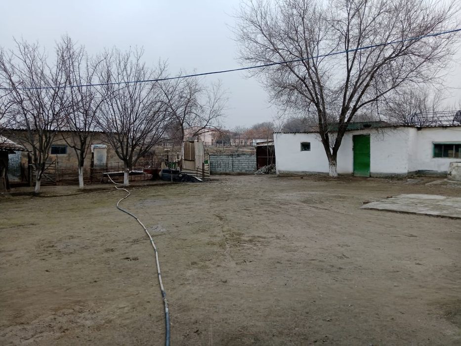 Үй және времянкасымен сатылады