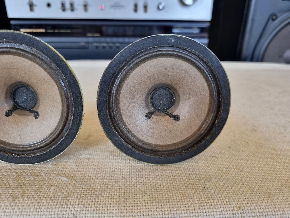Set Difuzoare Medii Grundig. 4 ohms, 10 watts, 8,9 cm. Impecabile
