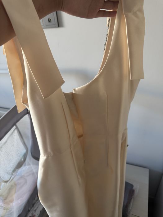 Продам платье Malli