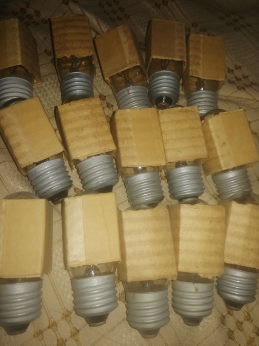 Продам лампочки срочно