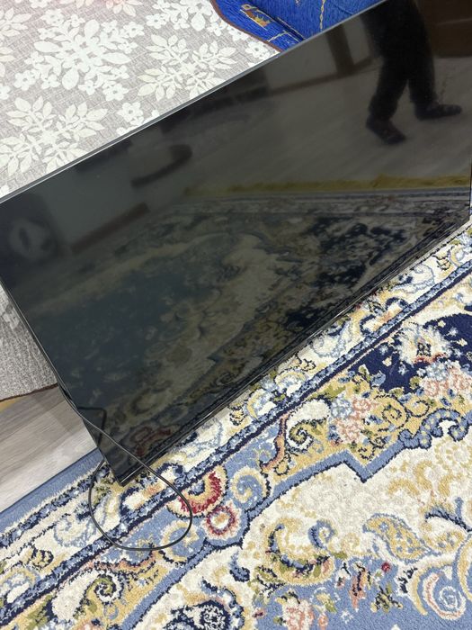 Телевизор Yasin на запчасть,экран не рабочий,есть деффект