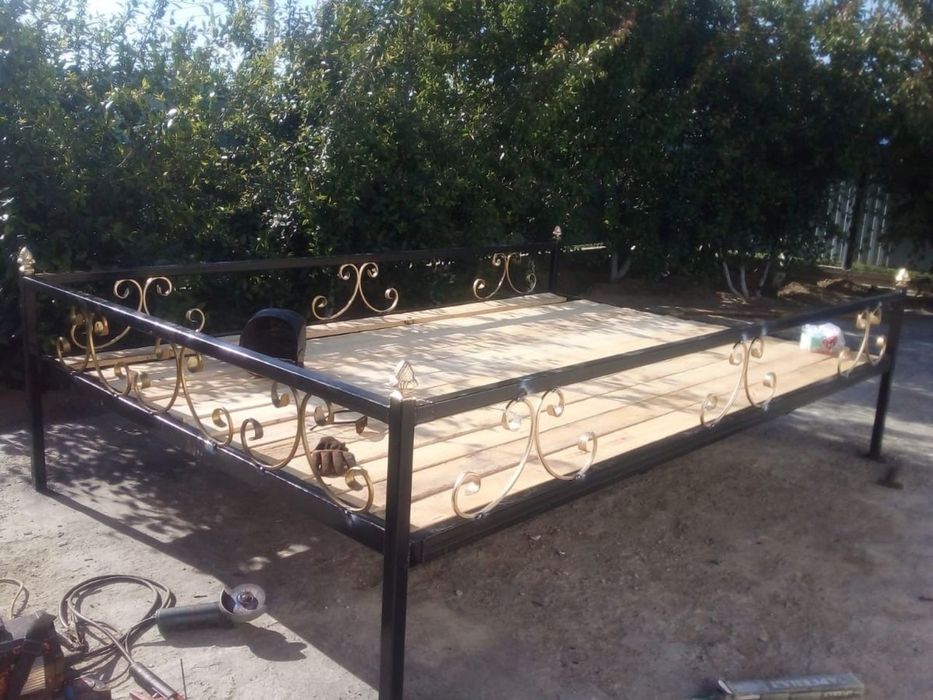 тапчан скамейка беседка