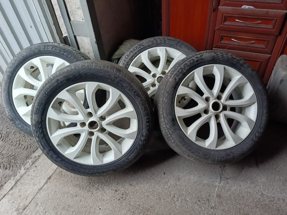 Шины летние вместе с диском 215/55/17