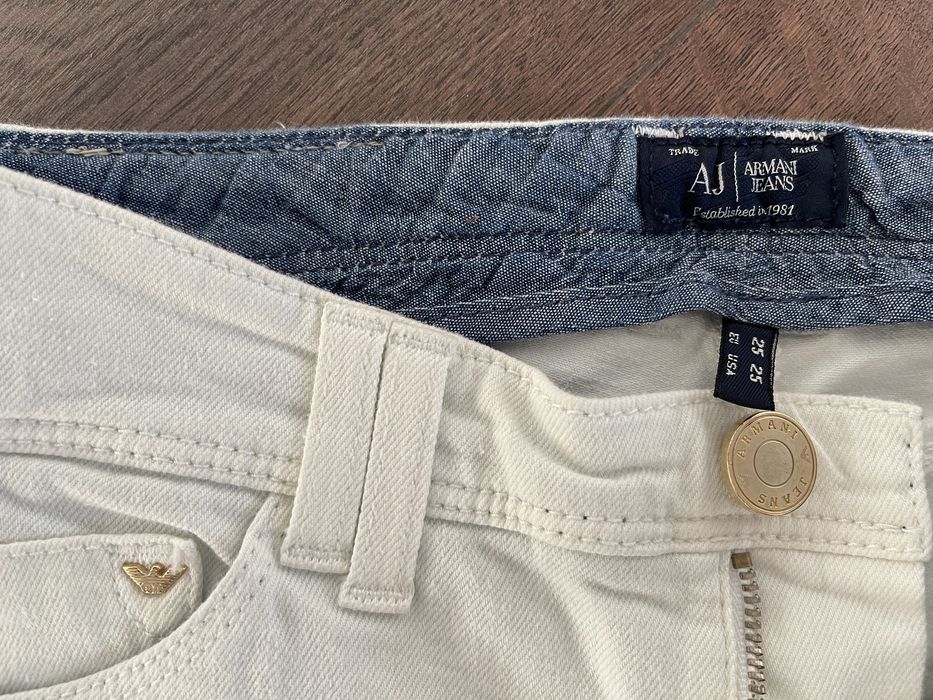 Джинсы Armani, женские