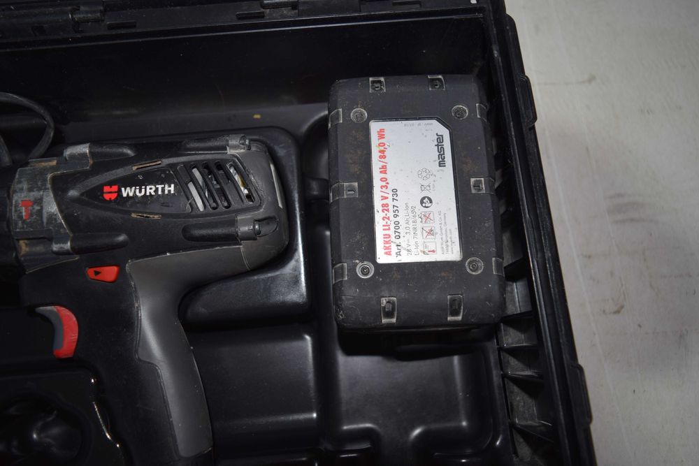 Mașină de găurit înșurubat cu percuție WÜRTH 28V Li-Ion
