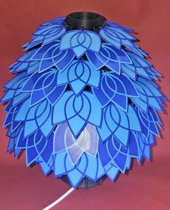 Lampă cu frunze printată 3D