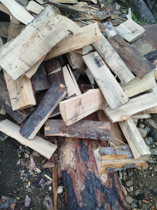 Дрова  в  мешках.