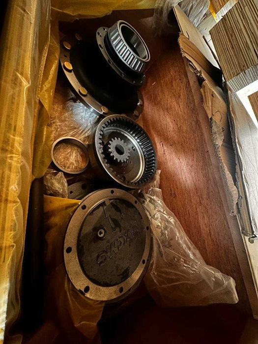 ХСМG оригинал запчасти, шины , масла и смазки всех видов