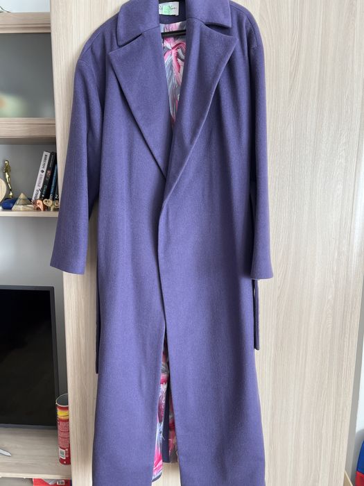 Продам шикарное весеннее пальто