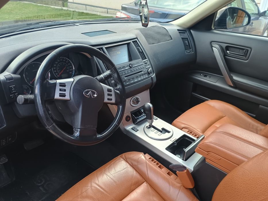 Infiniți fx35 SUV