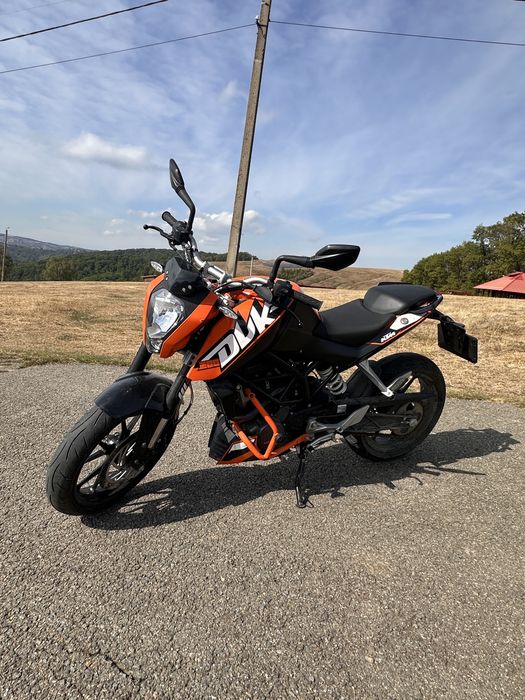 Vând KTM Duke 200